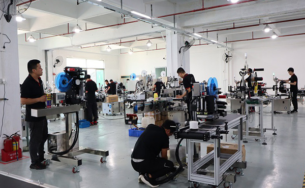 保护膜双面贴标机,高速贴标机,贴标机生产厂家,ued官网体育