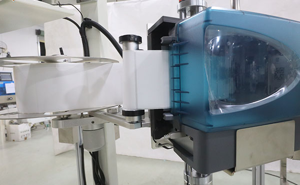 即时打印贴标机,打印贴标机设备,贴标机厂家,ued官网体育