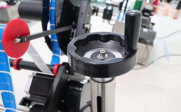 全自动贴标机,全自动贴标机厂家,贴标机生产厂家,ued官网体育